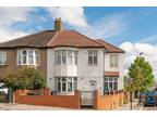 Studio for Sale in South Norwood Hill