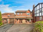 Bellerby Close, Whitefield, M45 4 bed detached house for sale -
