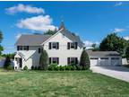 15 Hoyt St - New Canaan, CT 06840 - Home For Rent