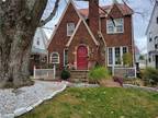 Home For Sale In Cleveland Heights, Ohio