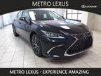 2024 Lexus ES 300h 300h