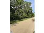 Alger, NICE WOODED LOT in pleasant subdivision of Forest