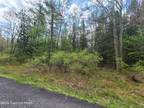Pocono Summit, Over 3/4 of an acre LAKEFRONT Lot!