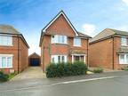 4 bedroom detached house for sale in Norman Rise, Spencers Wood, Reading