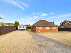2 bedroom detached bungalow for sale in Marlow Road, Stokenchurch, HP14