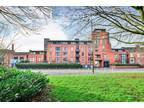 2 bed flat to rent in Millennium House, M16, Manchester