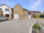 Rembrandt Grove, Chelmsford, CM1 4 bed detached house for sale -