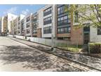 2 bedroom flat for sale in Great Dovehill, Glasgow, G1