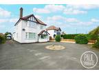 5 bed house for sale in Beccles Road, NR33, Lowestoft