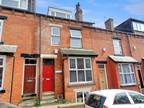 Welton Mount, Leeds 7 bed terraced house for sale -