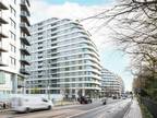 3 bedroom apartment for sale in Cascade Court, London, SW11