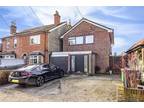 3 bed house to rent in Chobham, GU24, Woking
