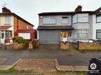 Alexandra Road, Chadwell Heath, Esinteraction, RM6 1 bed in a house share to