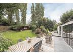 3 bedroom maisonette for sale in Hayland Close, London, NW9