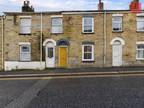 Kenwyn Street, Truro 2 bed terraced house to rent - £1,300 pcm (£300 pw)