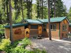 Cottage in the Forest Close to All Amenities