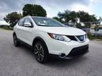 2017 Nissan Rogue White, new