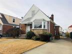 Single Family Residence, Cape - Floral Park, NY th Street 83-32