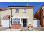 2 bed house for sale in Cross Road, CO16, Clacton ON Sea