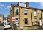 Jubilee Place, Morley, Leeds, West Yorkshire 2 bed terraced house for sale -