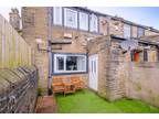 Chapel Street, Queensbury, Bradford 3 bed cottage for sale -