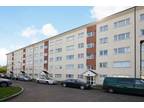 2 bed flat for sale in Byron Way, UB5, Northolt
