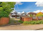4 bed house for sale in Great North Road, AL8, Welwyn Garden City