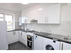 2 bed flat to rent in Upper Fosters, NW4, London