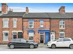 3 bedroom terraced house for sale in Sandon Road, Stafford, ST16