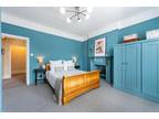 2 bed flat for sale in Dartmouth Road, NW2, London