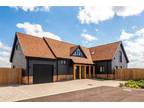 4 bedroom detached house for sale in College Farm, Chalgrave Road, Chalgrave