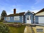 3 bedroom bungalow for sale in Queens Road, Earls Colne, Colchester