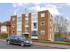 Warwick Road, Barnet, EN5 3 bed apartment for sale -