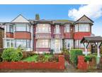 3 bed house for sale in Firs Lane, N13, London