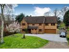 Rowlandson Close, Weston Favell, Northampton NN3 3PB 5 bed detached house for