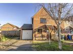2 bedroom end of terrace house for sale in Bicester, Oxfordshire, OX26