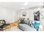 2 bedroom apartment for sale in Battersea High Street, SW11