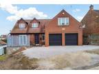 3 bed house for sale in Brookwood Crescent, NG4, Nottingham