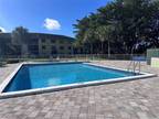 Condominium - Coral Springs, FL 8913 Nw 28th Dr #38