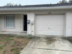 Half Duplex - DADE CITY, FL 37228 Grassy Hill Ln