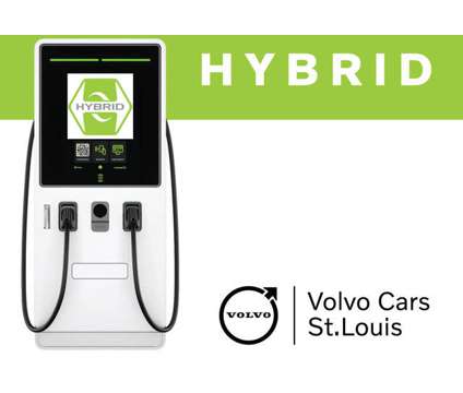 2024 Volvo XC90 Recharge Plug-In Hybrid Ultimate Bright Theme is a Grey 2024 Volvo XC90 3.2 Trim Hybrid in Saint Louis MO