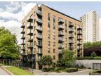 Flat for sale in Heritage Place, Brentford, TW8 (Ref 226040)