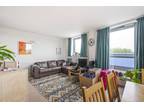 2 Bedroom Flat to Rent in Cable Street