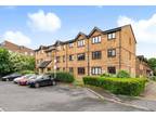 1+ bedroom flat/apartment for sale in Vignoles Road, Romford, RM7