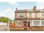 3 Bedroom House for Sale in Lakehall Road