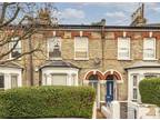 Flat for sale in Gowrie Road, London, SW11 (Ref 226057)