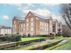 2 bedroom flat for sale in Glory Mill - Stunning Views , HP10