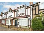 4 bedroom terraced house for sale in Hounslow Gardens, Hounslow, TW3
