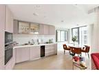 2 bed flat for sale in Park West, SW11, London
