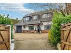 5 bedroom detached house for sale in Upton, HP17